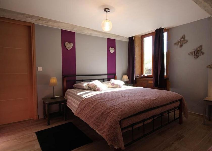 Bourgogne-Franche-Comté Iguerande Room