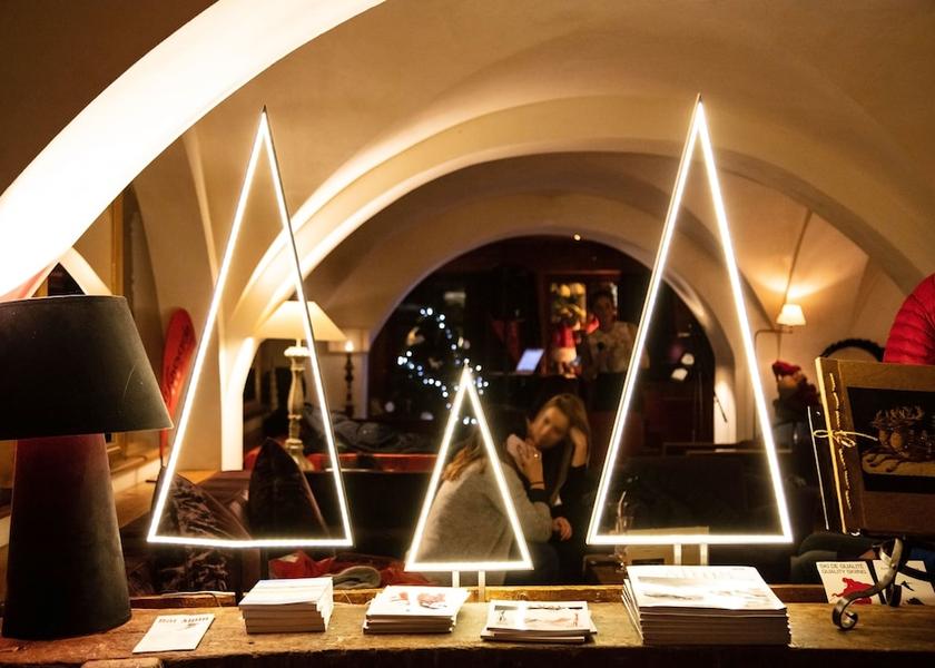 Auvergne-Rhone-Alpes Val-d'Isere Lobby