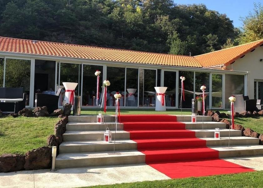 Auvergne-Rhone-Alpes Pontgibaud Exterior Detail