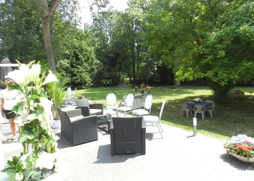 Auvergne-Rhone-Alpes Pontgibaud Exterior Detail