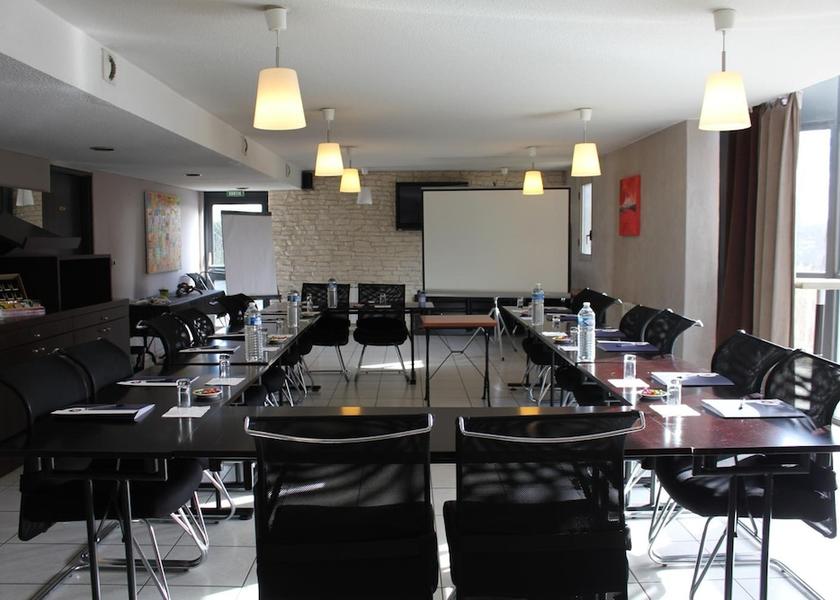 Pays de la Loire Carquefou Meeting facility