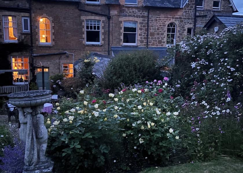 England Castle Cary Garden