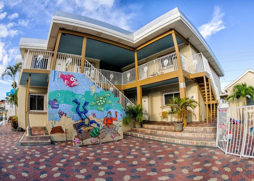 Florida St. Pete Beach Property grounds
