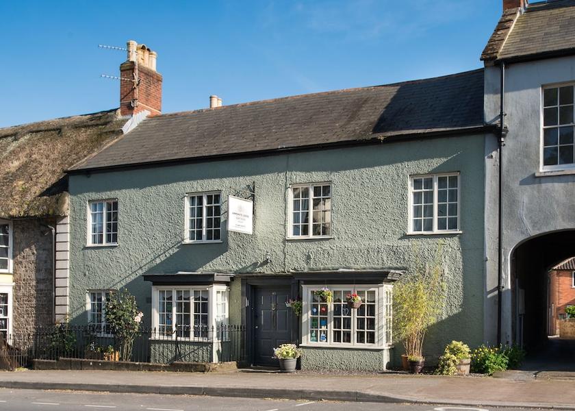 England Chard Facade