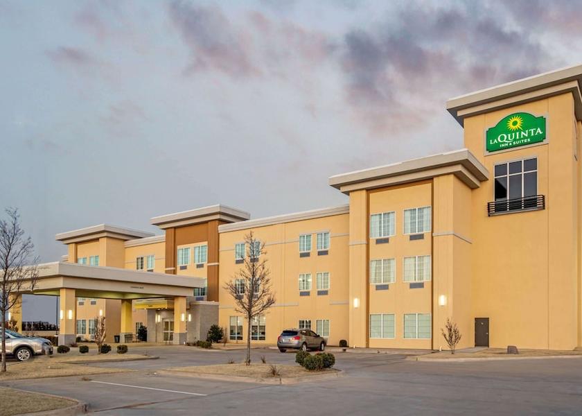 Oklahoma Weatherford Exterior Detail