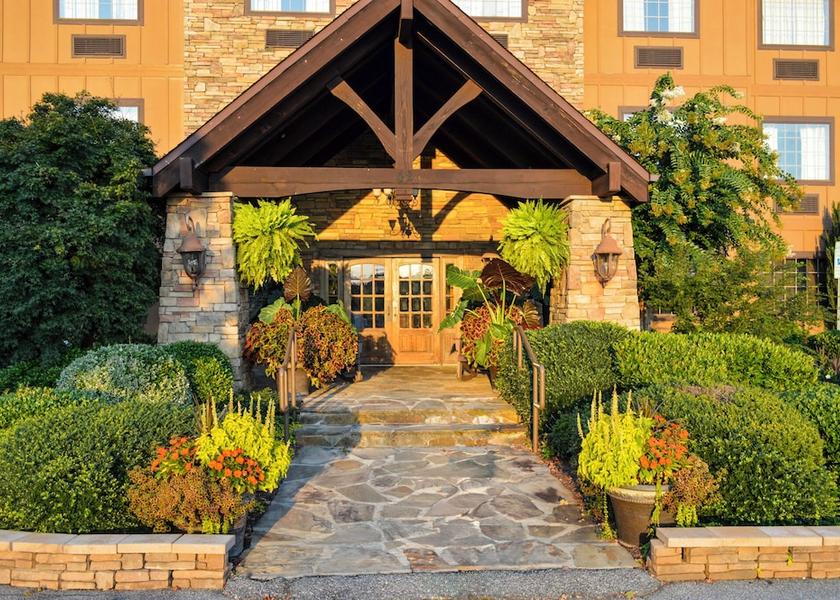 North Carolina Flat Rock Facade