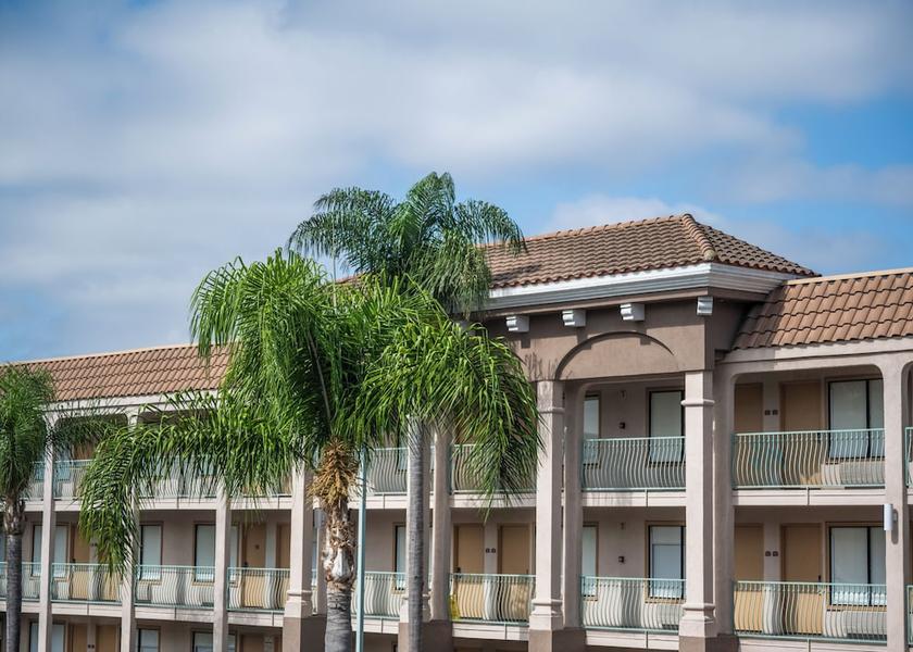 California Anaheim Exterior