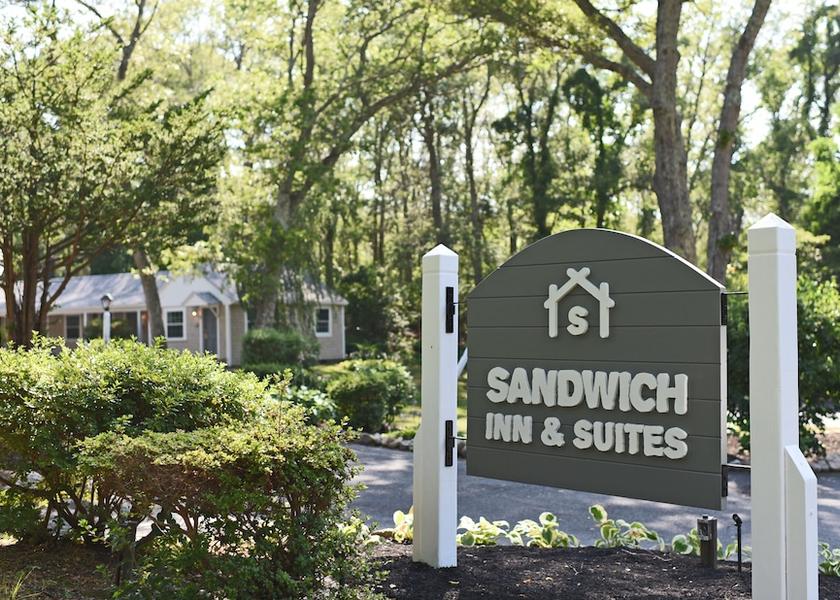 Massachusetts Sandwich Facade