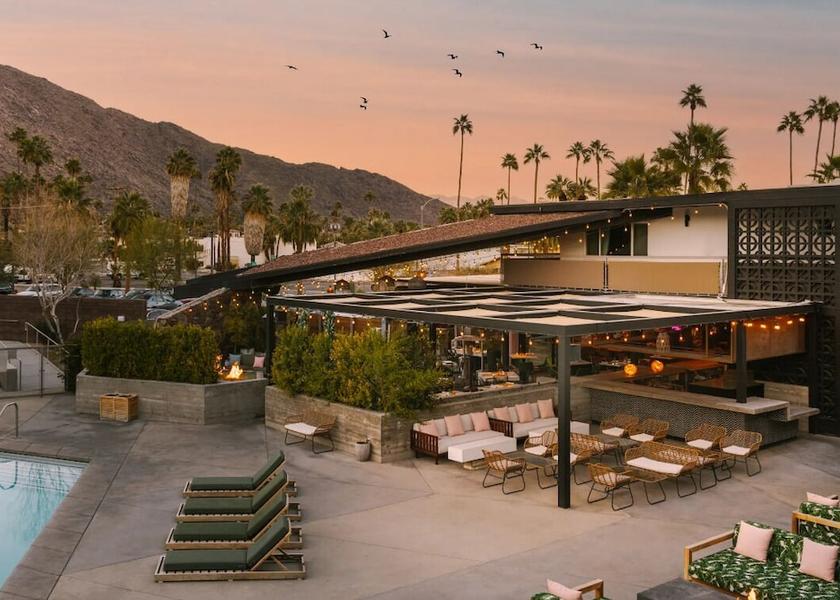 California Palm Springs Exterior Detail