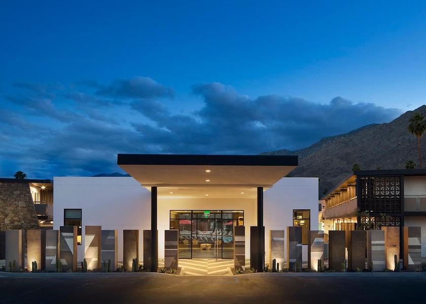 California Palm Springs Facade