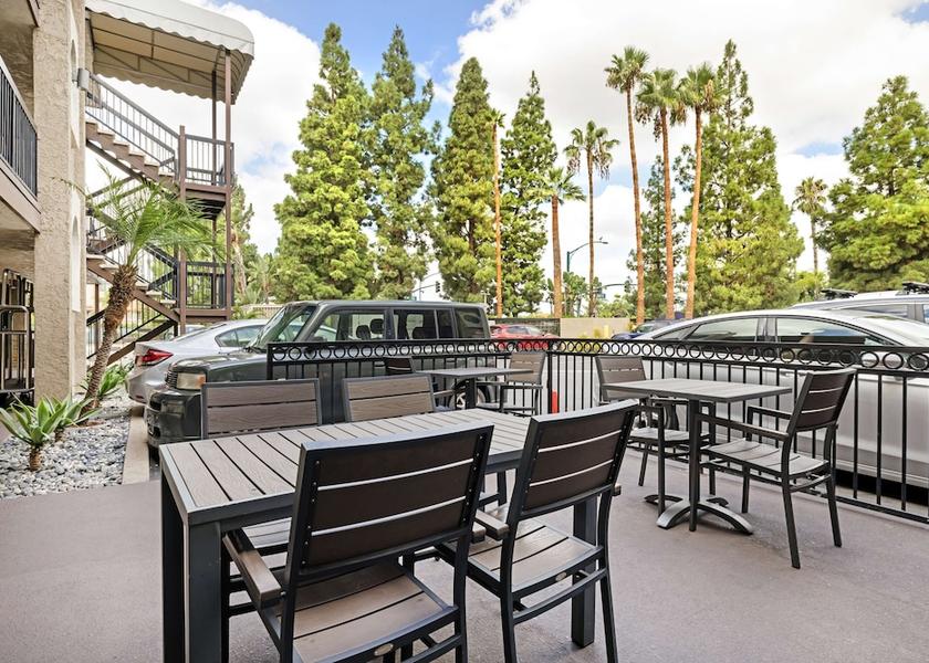 California Anaheim Amenity