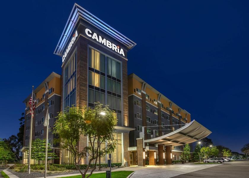 California El Segundo Exterior