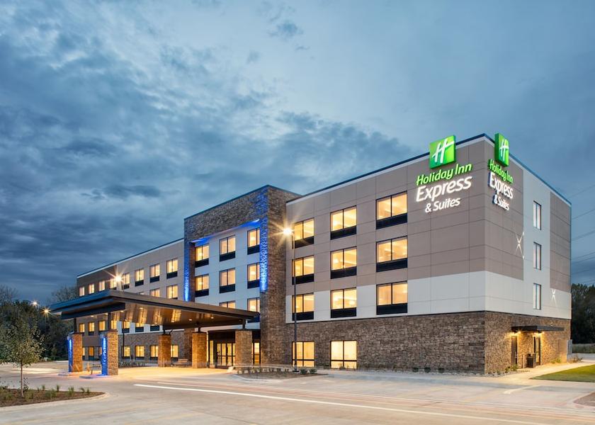 Illinois East Peoria Exterior Detail