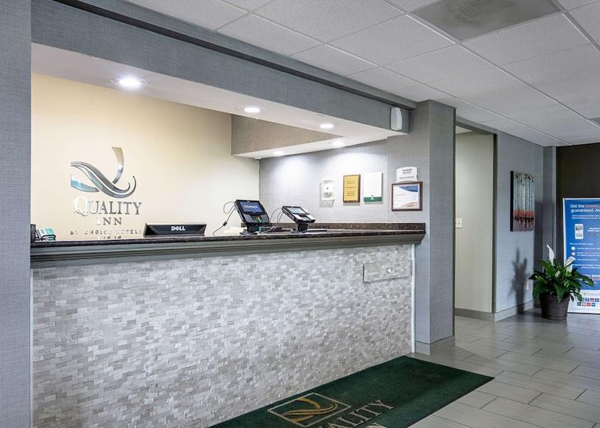 Mississippi Holly Springs Lobby