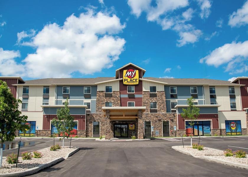 South Dakota Aberdeen Facade