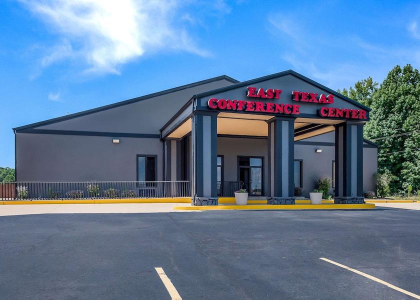 Texas Marshall Exterior Detail