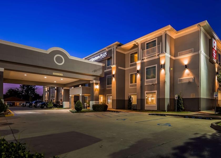 Louisiana Chalmette Exterior