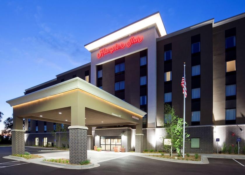 Minnesota Roseville Exterior Detail