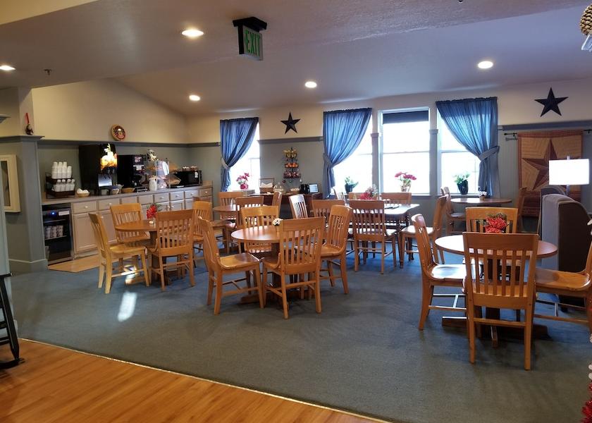 Indiana Nappanee Breakfast Area