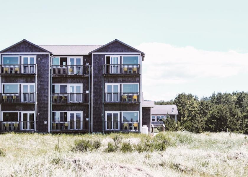 Washington Long Beach Facade