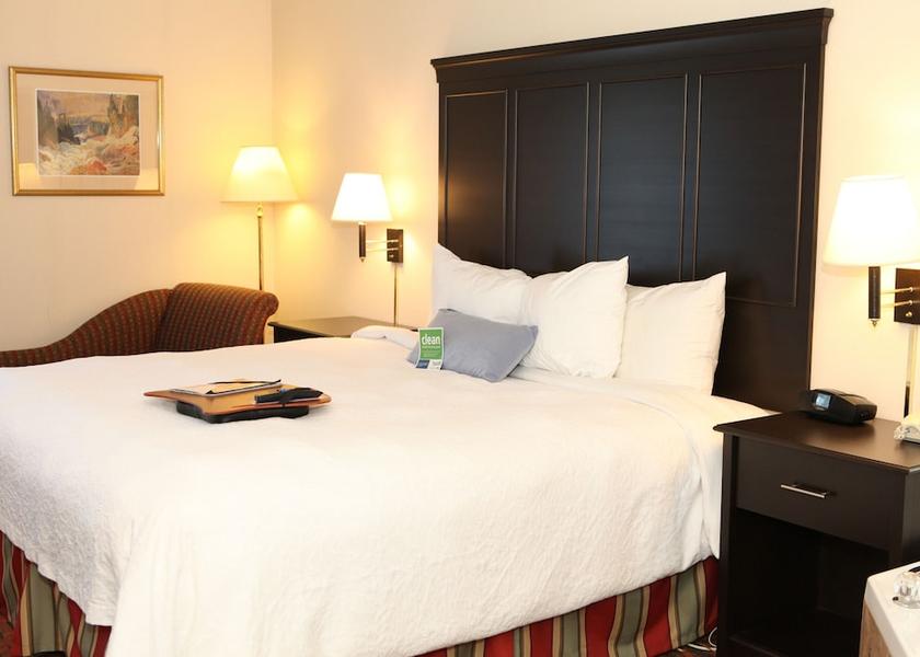 Ontario Mississauga Room