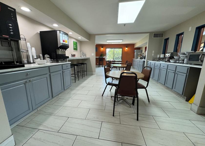 Oklahoma Enid Breakfast Area