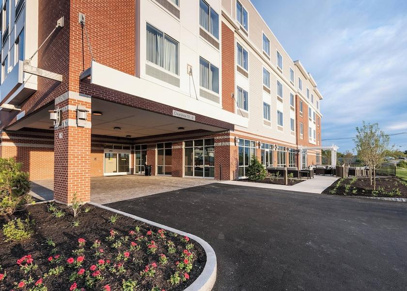 Massachusetts Littleton Exterior Detail