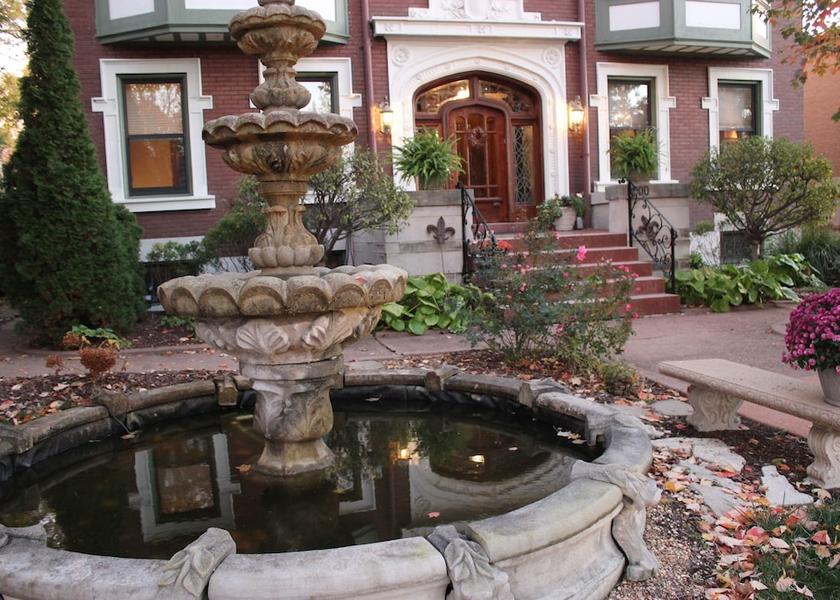 Missouri St. Louis Entrance