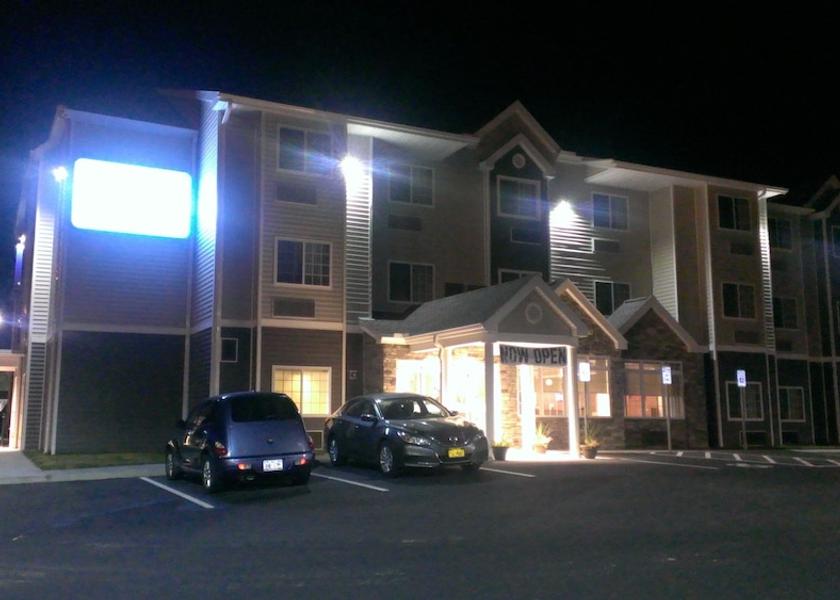 New York Binghamton Property entrance