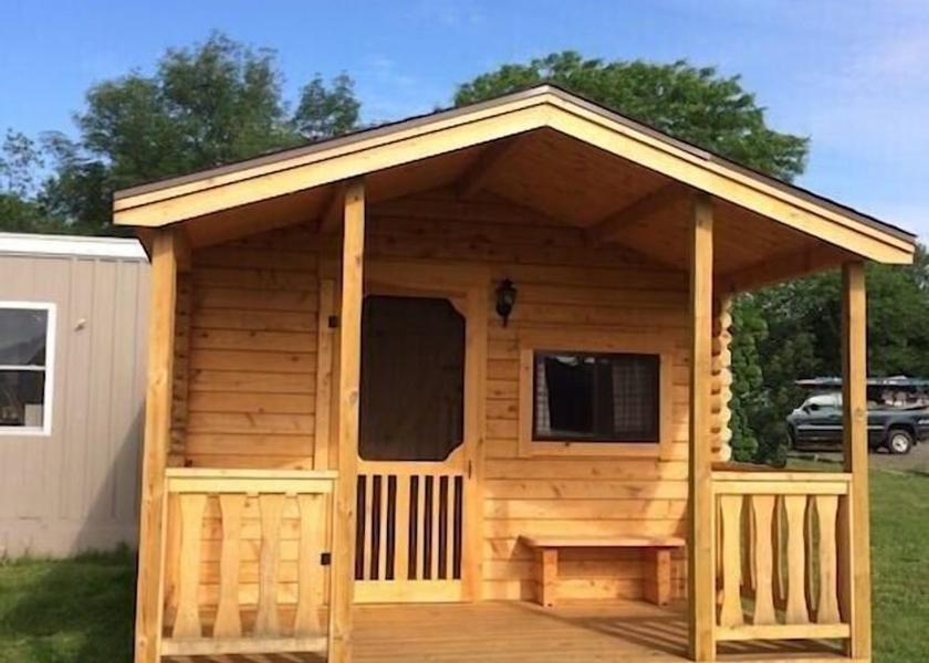 New York Red Creek Exterior Detail