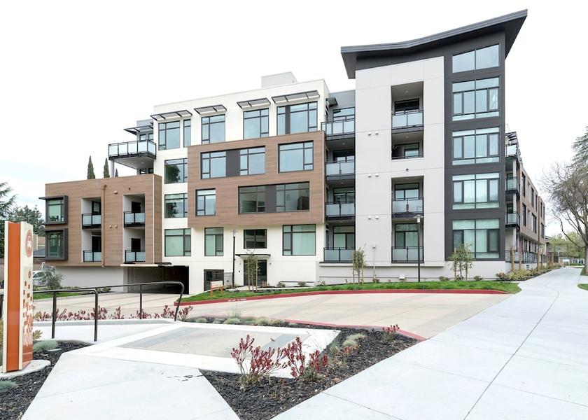 Arkansas Mountain View Property Grounds