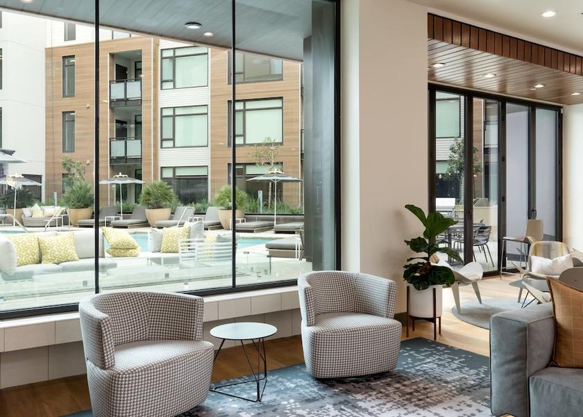 Arkansas Mountain View Lobby