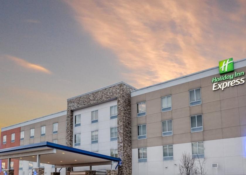 Illinois Troy Exterior Detail