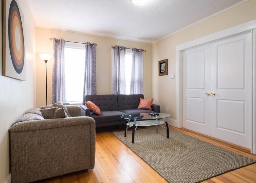 Massachusetts Salem Living Area