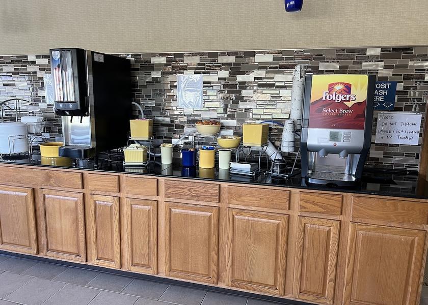 Virginia Staunton Breakfast Area