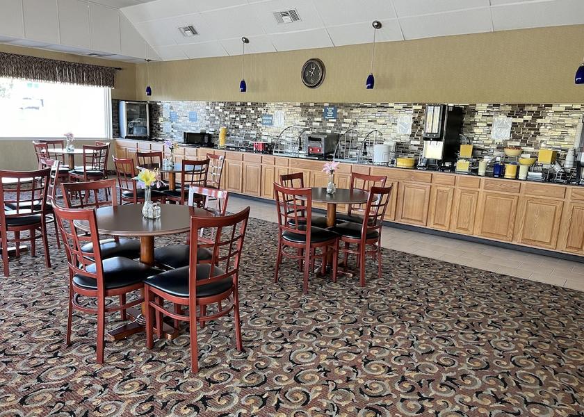 Virginia Staunton Breakfast Area