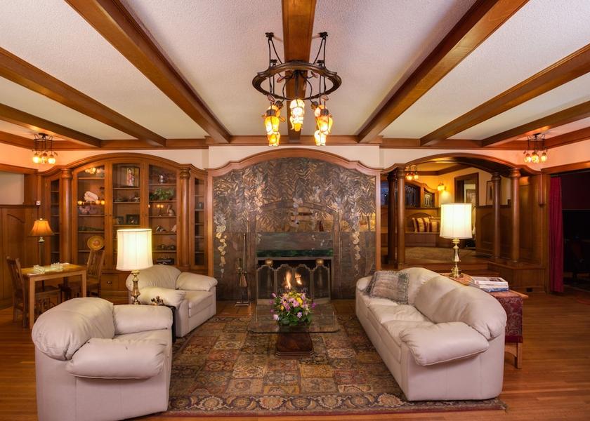 Wisconsin Wausau Lobby