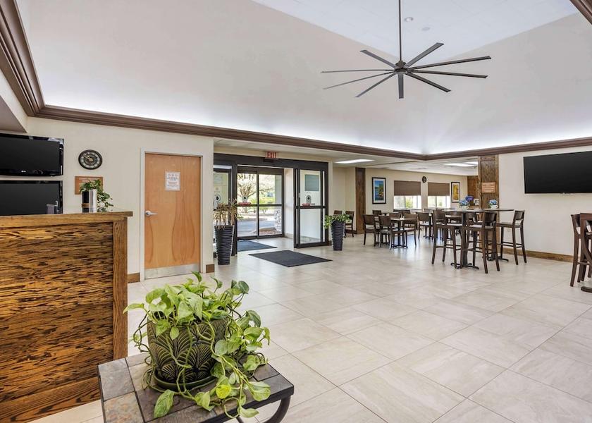 Pennsylvania blakeslee Lobby
