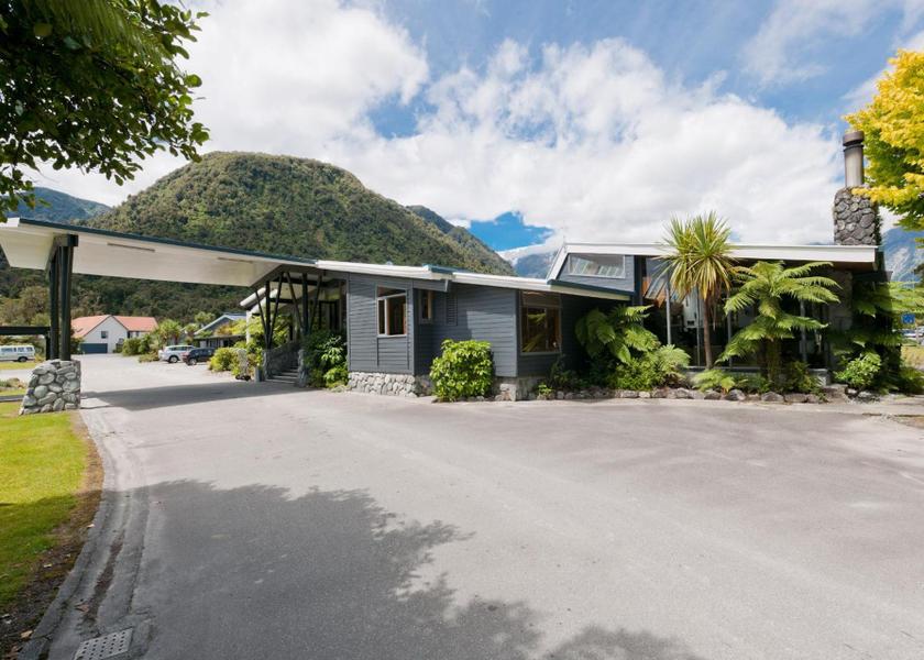 West Coast Franz Josef Glacier Hotel Exterior