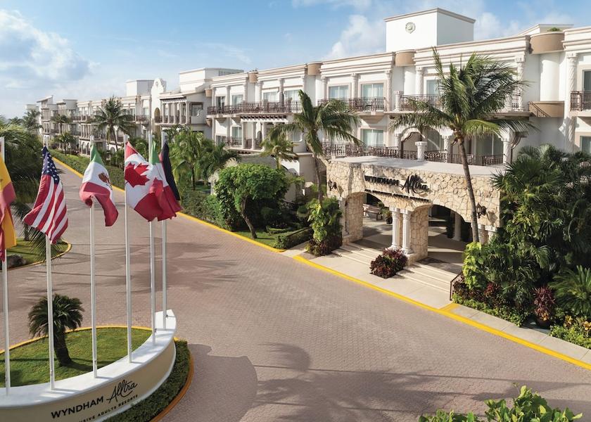 Quintana Roo Playa del Carmen Facade