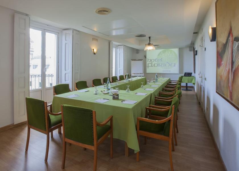 Community of Madrid San Lorenzo de El Escorial Meeting Room