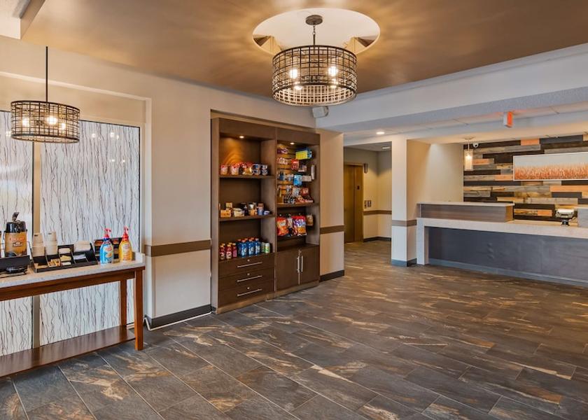 Wisconsin Hudson Lobby