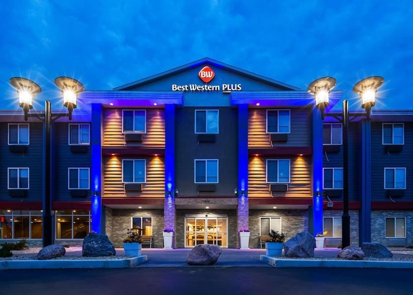 Wisconsin Hudson Exterior Detail