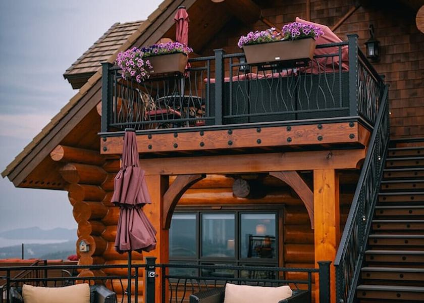 Montana Somers Terrace
