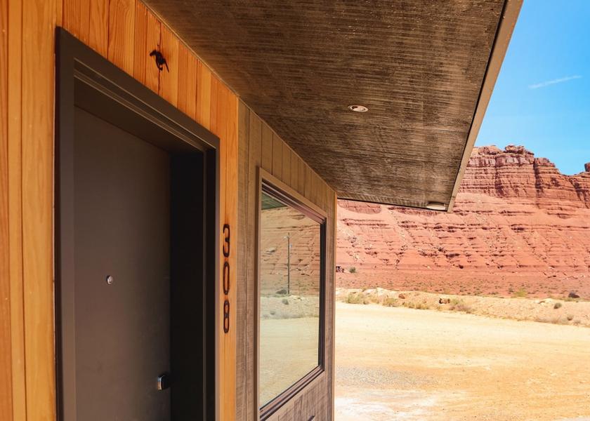 Arizona Marble Canyon Exterior Detail