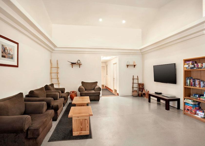 Wyoming Guernsey Lobby
