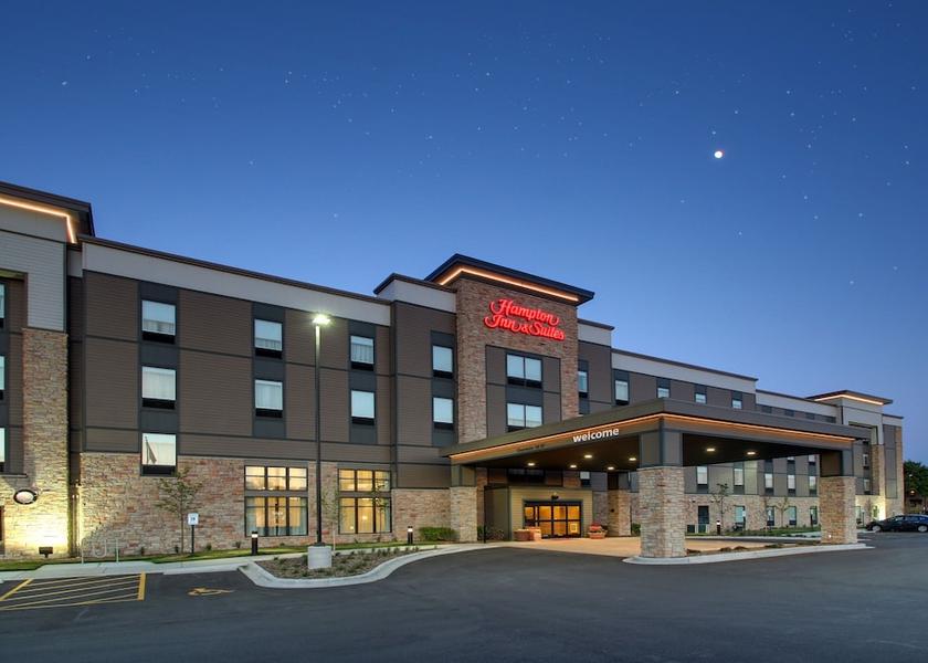 Wisconsin Milwaukee Facade