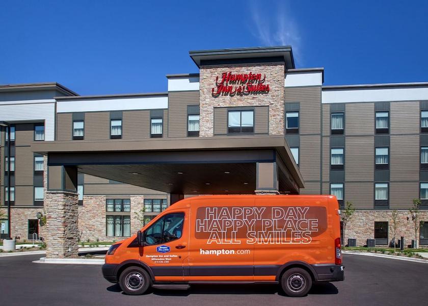 Wisconsin Milwaukee Exterior Detail