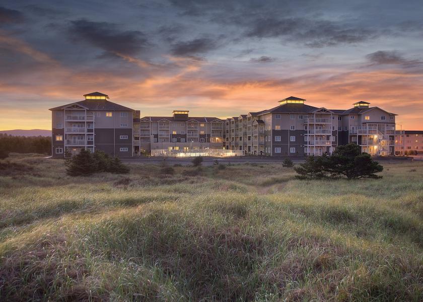 California Long Beach Exterior Detail