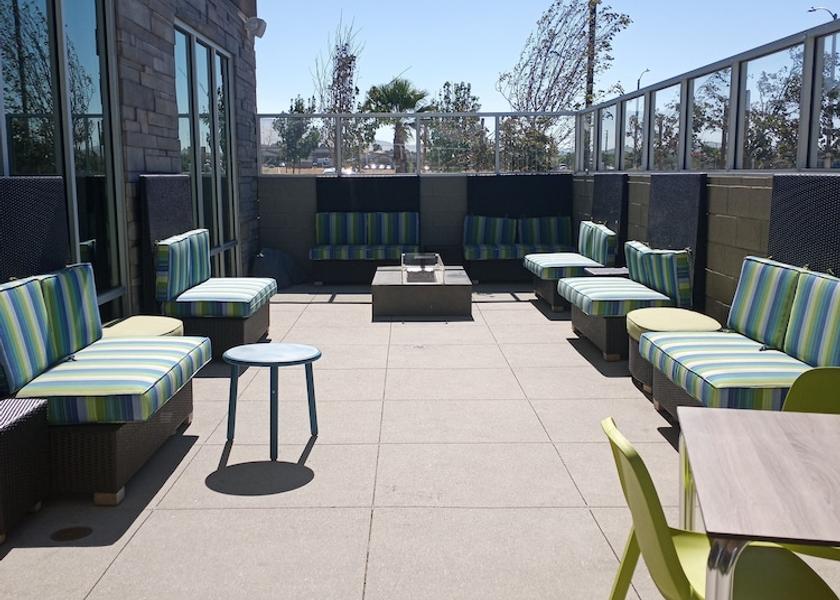 California Palmdale Terrace